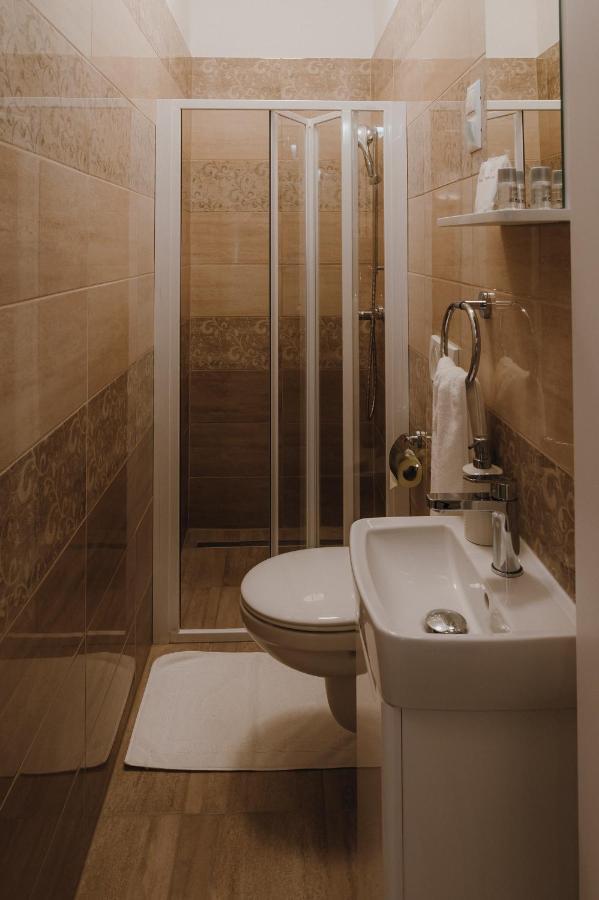 Dozsa Apartman Szeged Luaran gambar