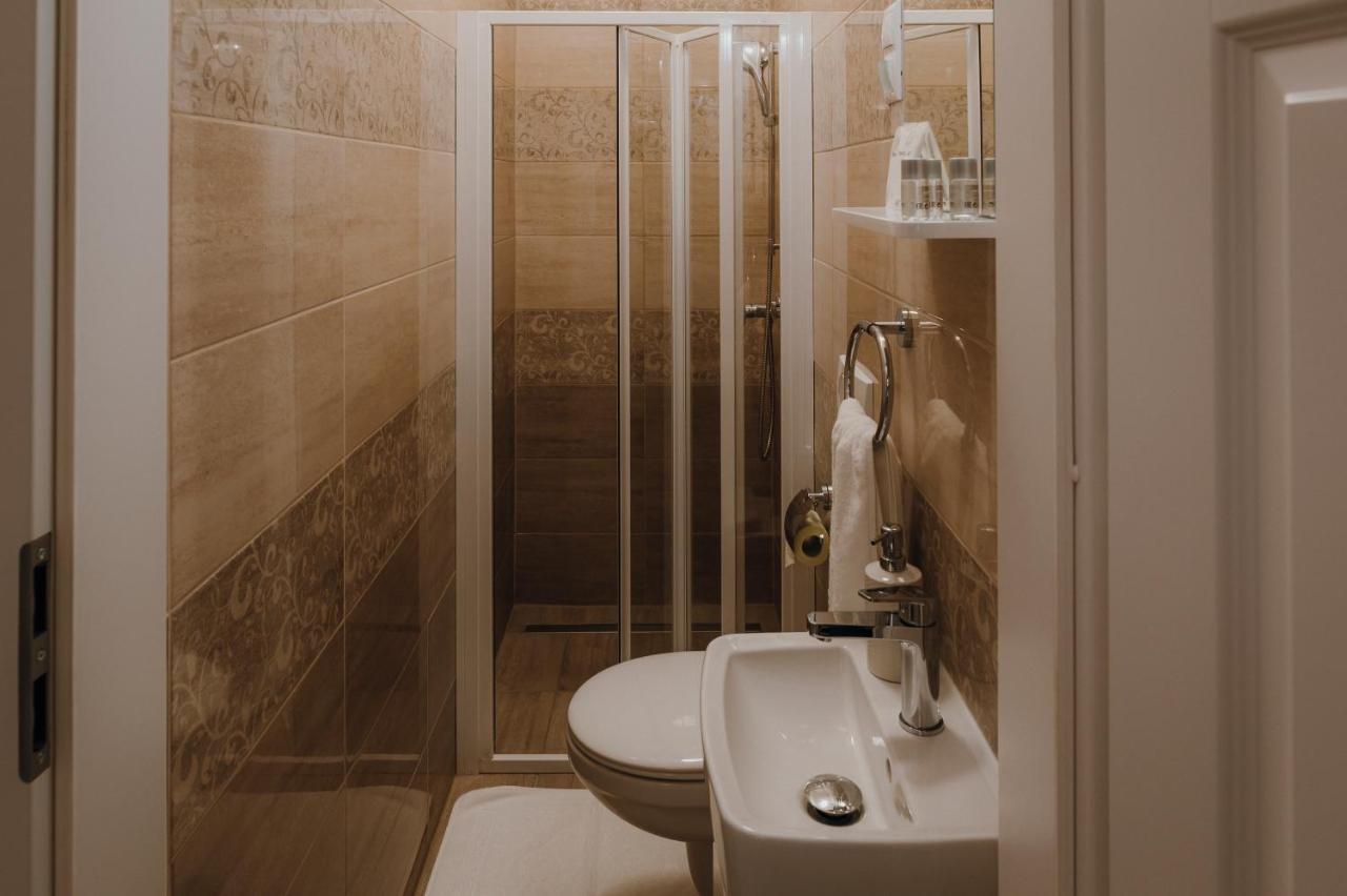 Dozsa Apartman Szeged Luaran gambar