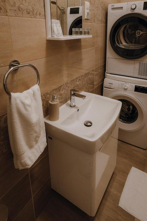 Dozsa Apartman Szeged Luaran gambar