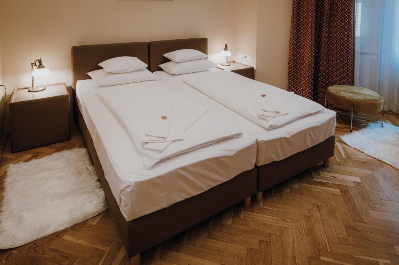 Dozsa Apartman Szeged Luaran gambar