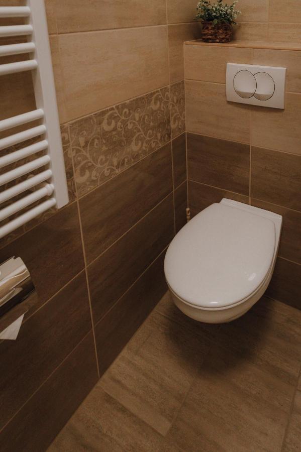 Dozsa Apartman Szeged Luaran gambar