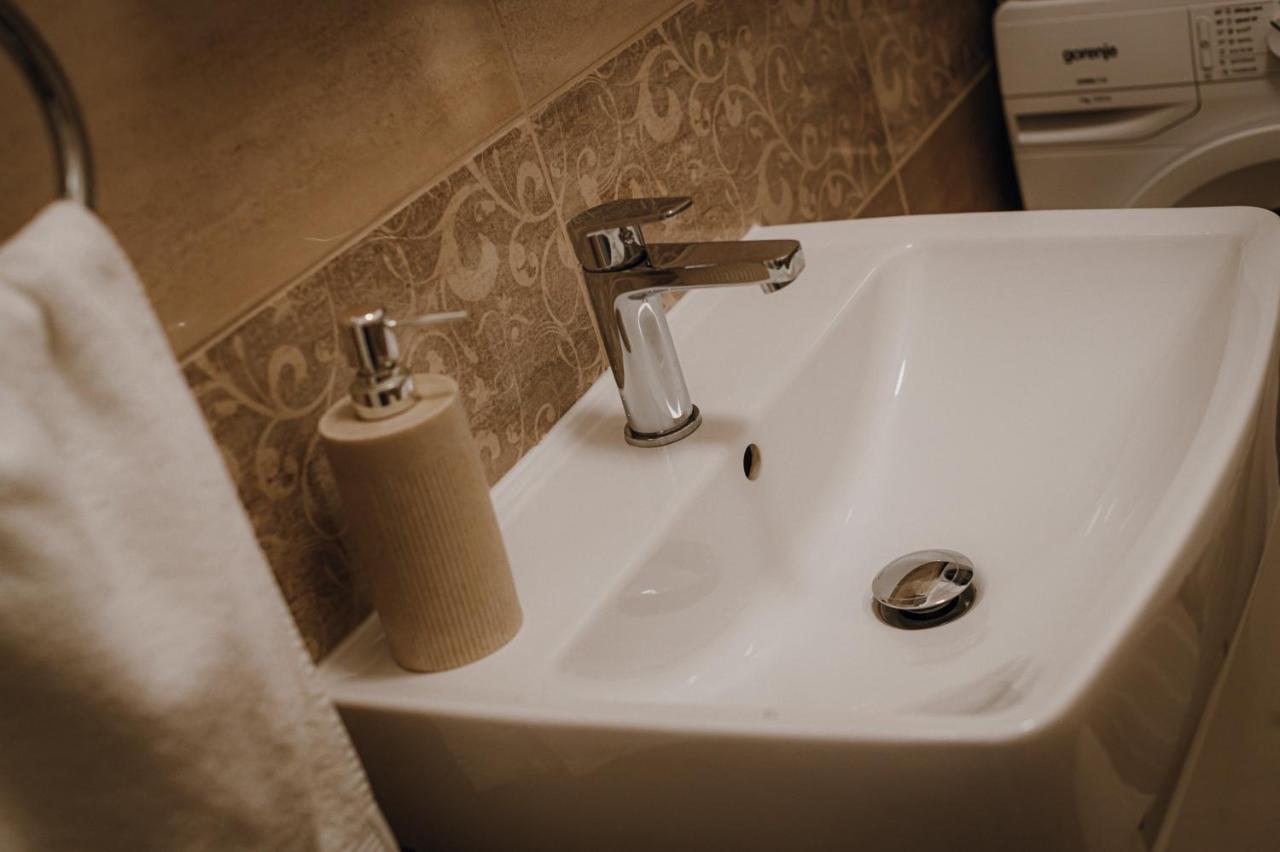 Dozsa Apartman Szeged Luaran gambar